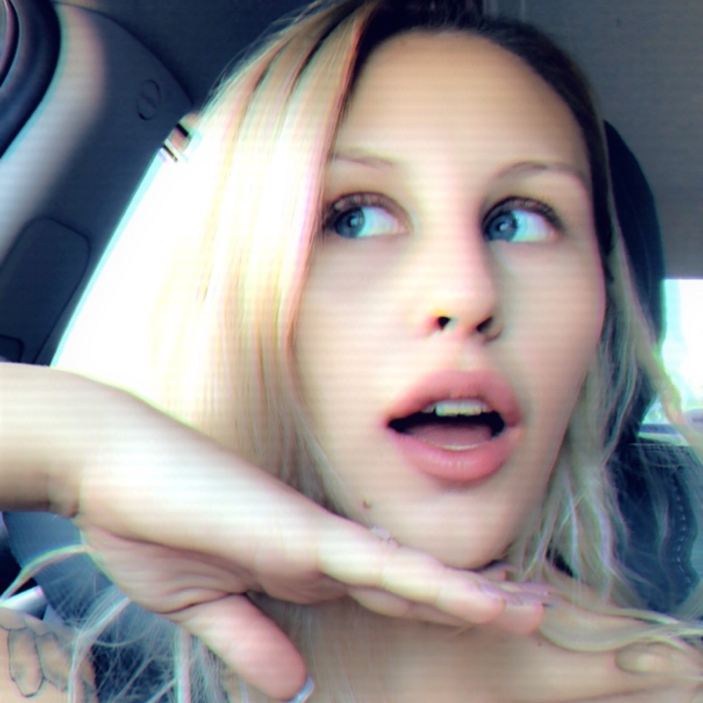 Meet your Posher, Julianna